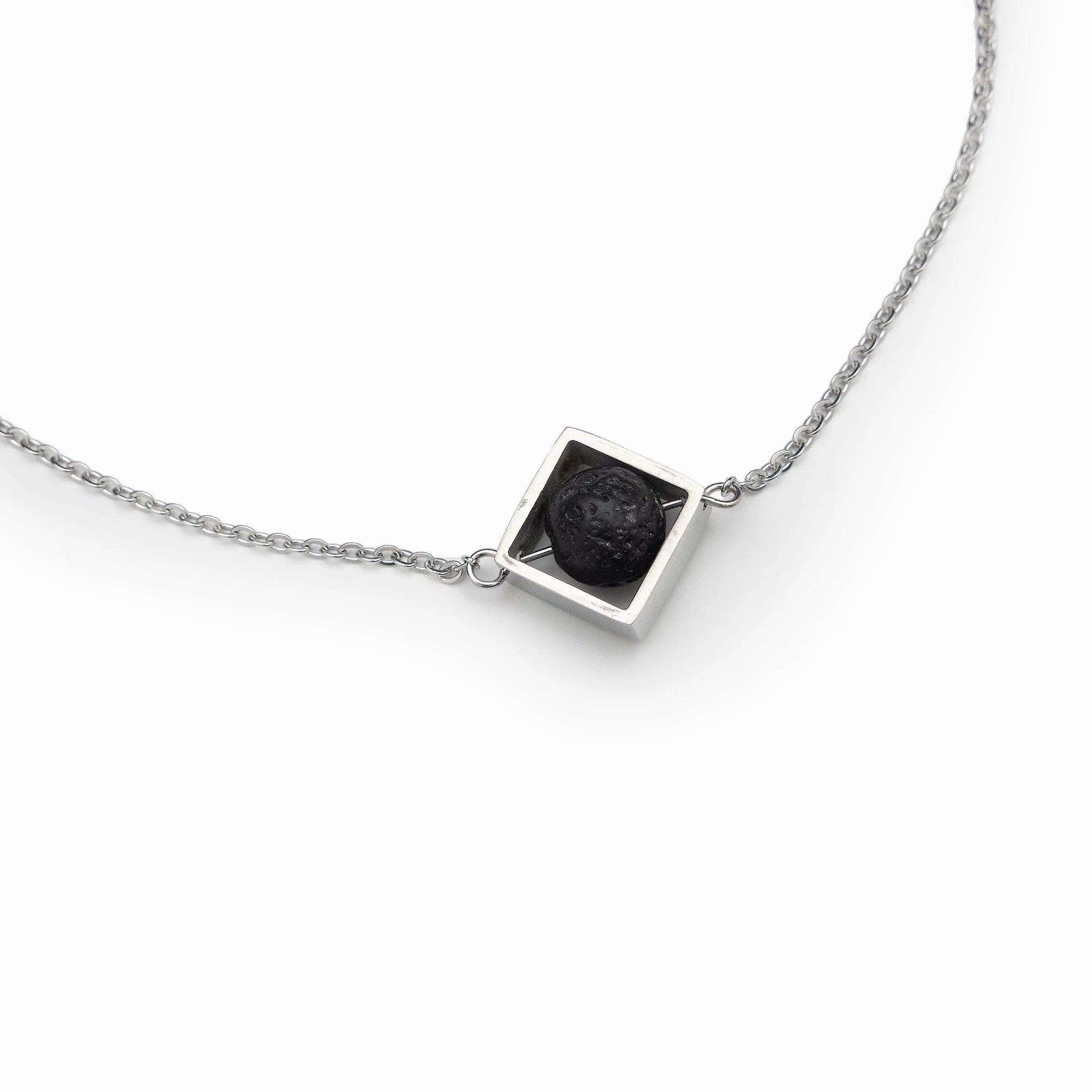 Grounded Diffuser Necklace