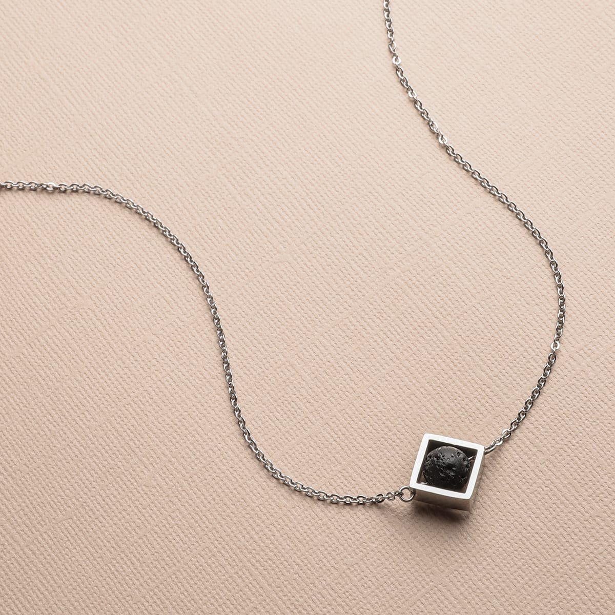 Grounded Diffuser Necklace - Image 2